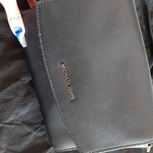 BN Michael kors black leather crossbody satchel